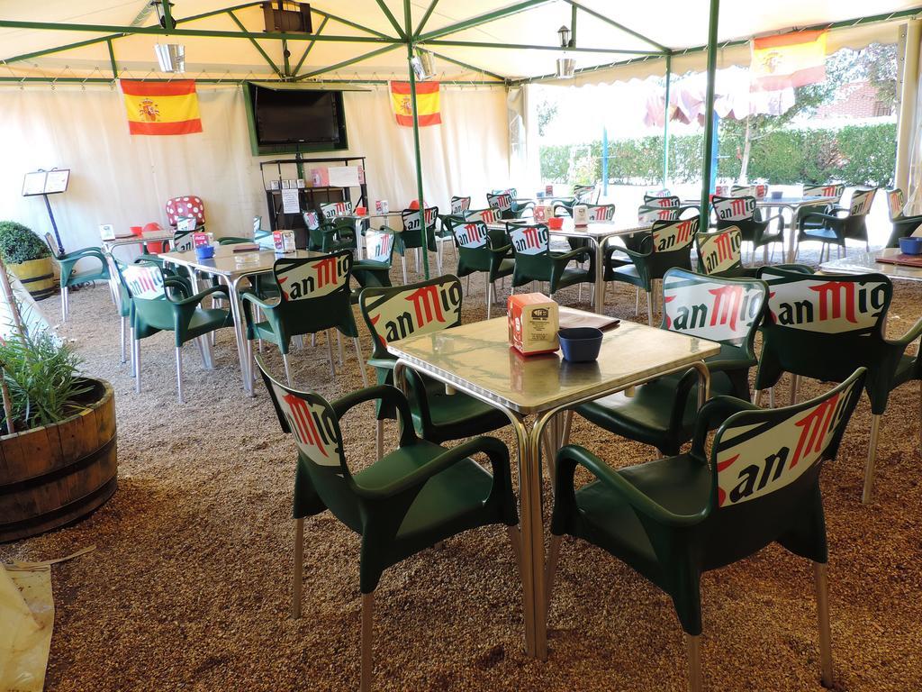 Hostal Sali 펠레브라보 외부 사진