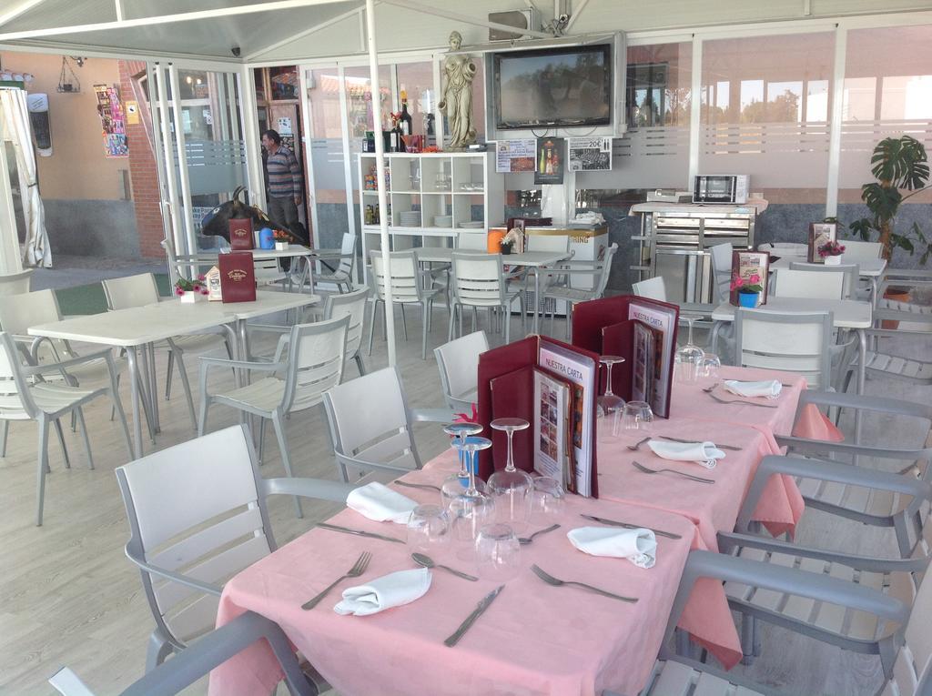 Hostal Sali 펠레브라보 외부 사진