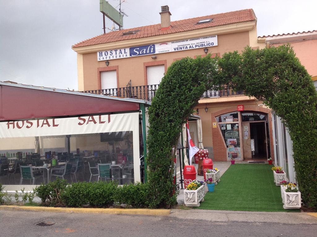 Hostal Sali 펠레브라보 외부 사진